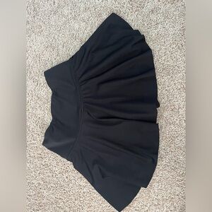black skirt!